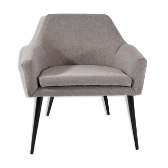 Chair type 300-202 B "Muszelka"