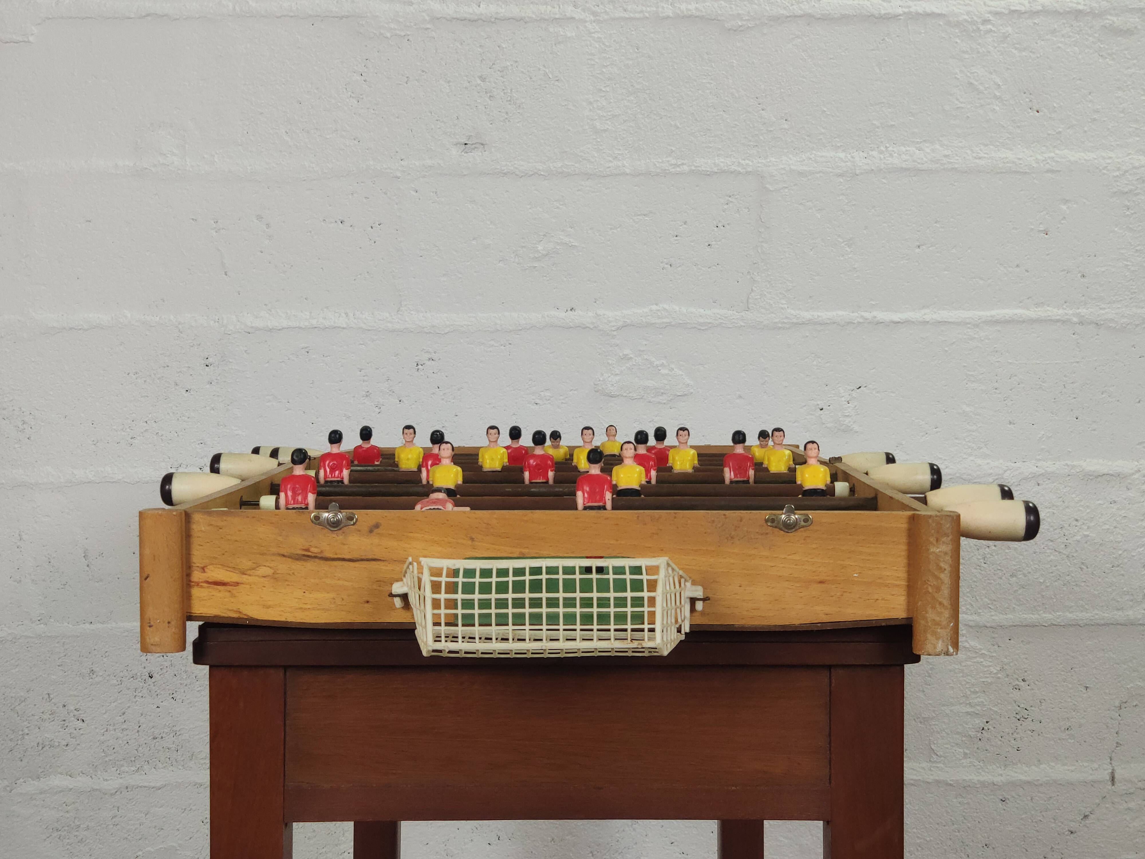 Folding vintage table football