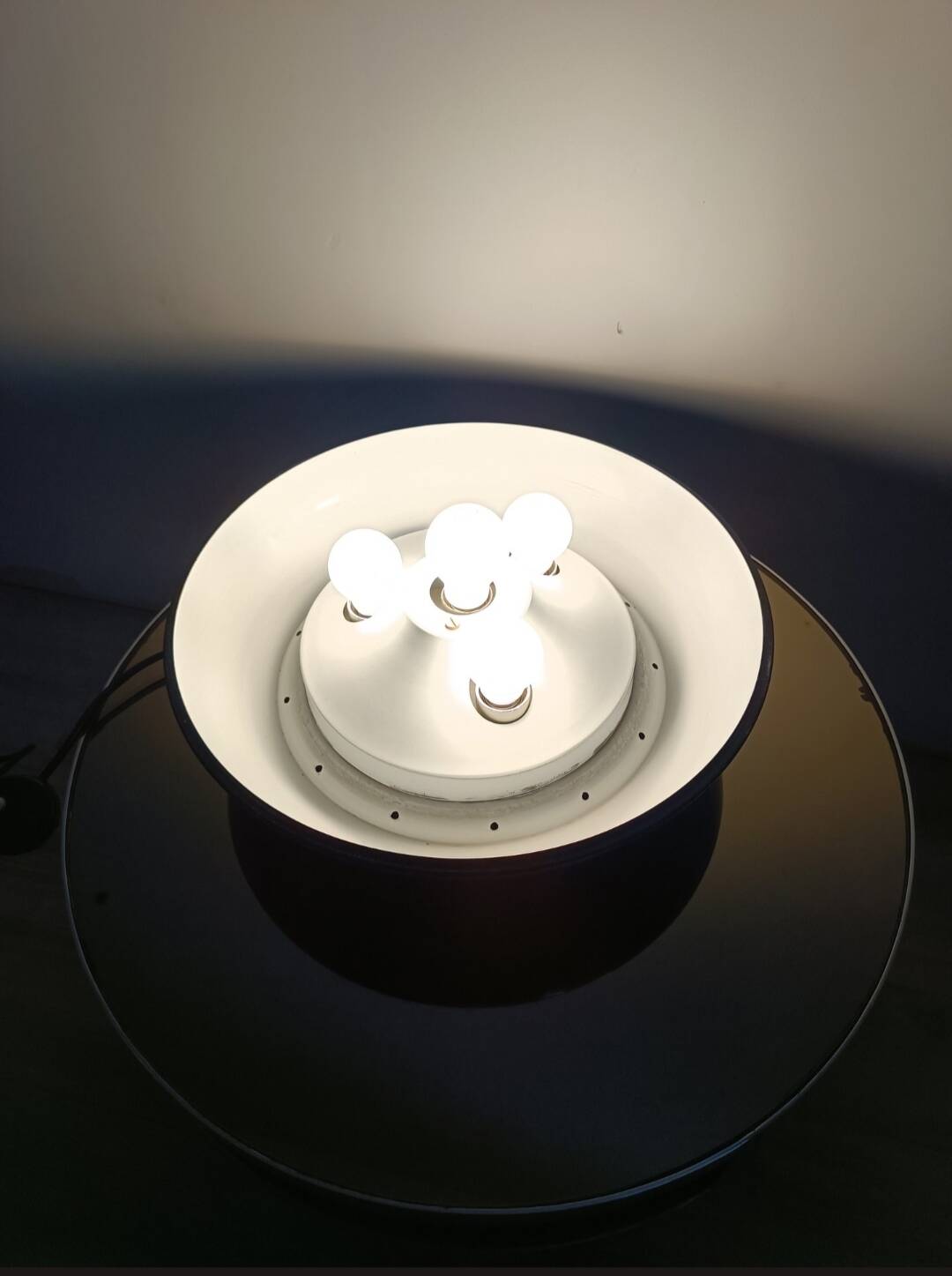 Plateau lamp by L. Ferrari and F. Mazzucchelli for Artemide 1965