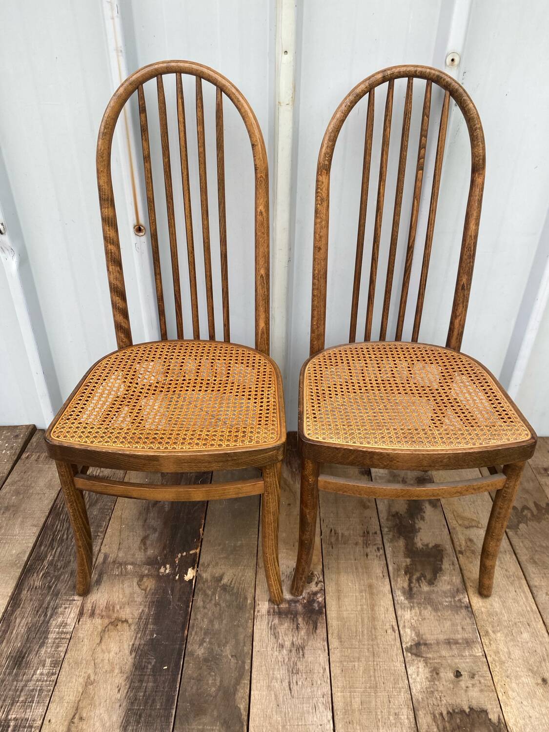 Paire chaise ancienne Baumann modèle eden bois + assise cannée vintage