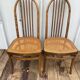 Paire chaise ancienne Baumann modèle eden bois + assise cannée vintage