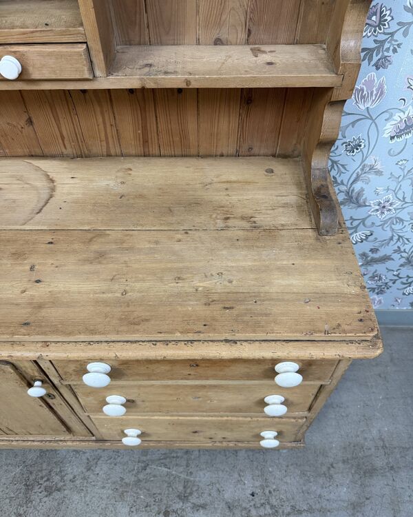 Buffet anglais ancien deux corps en pin massif (rénové)