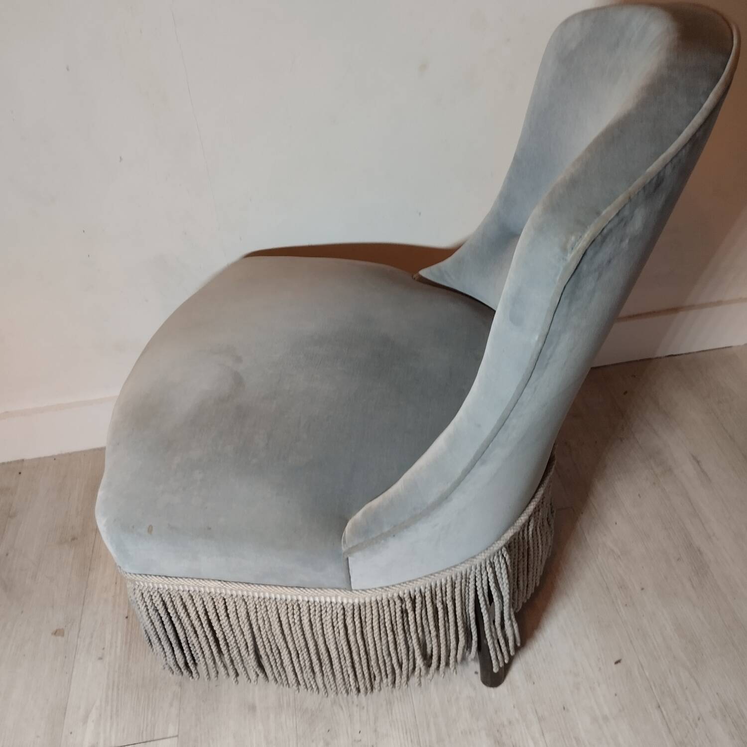 Napoleon III toad armchair. Pastel blue velvet