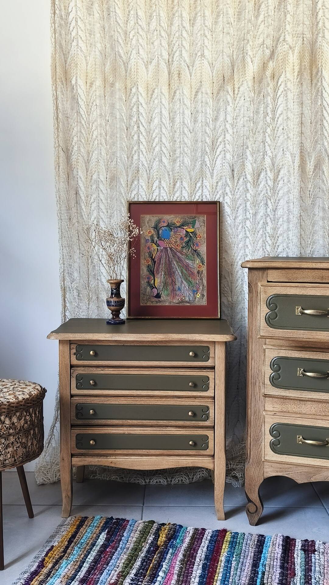 Small chest of drawers/nightstand