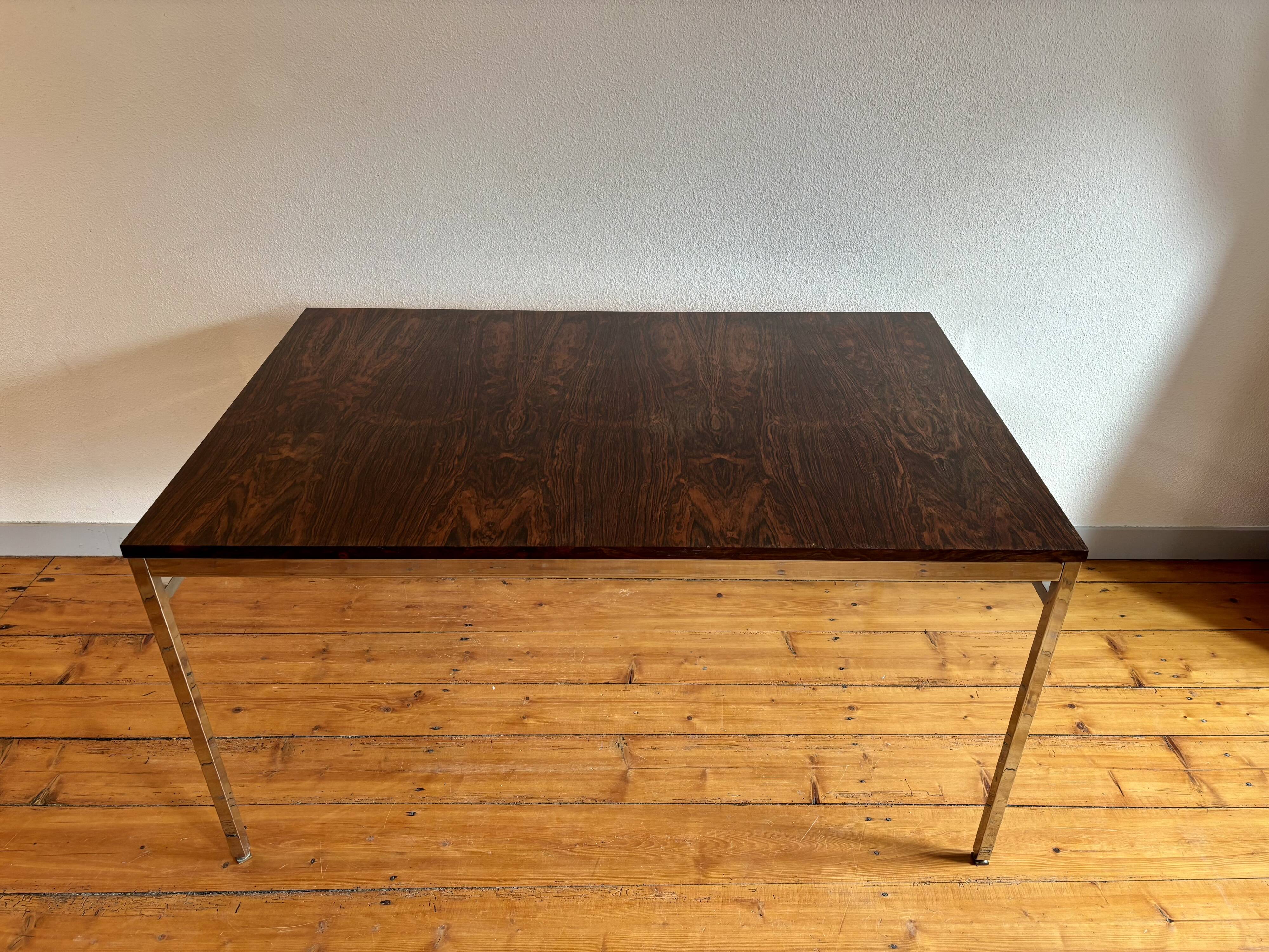 Extendable dining table by Luigi Bartolini, 1960