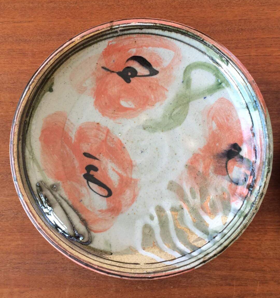 2 "boisbelle" stoneware dishes, La borne