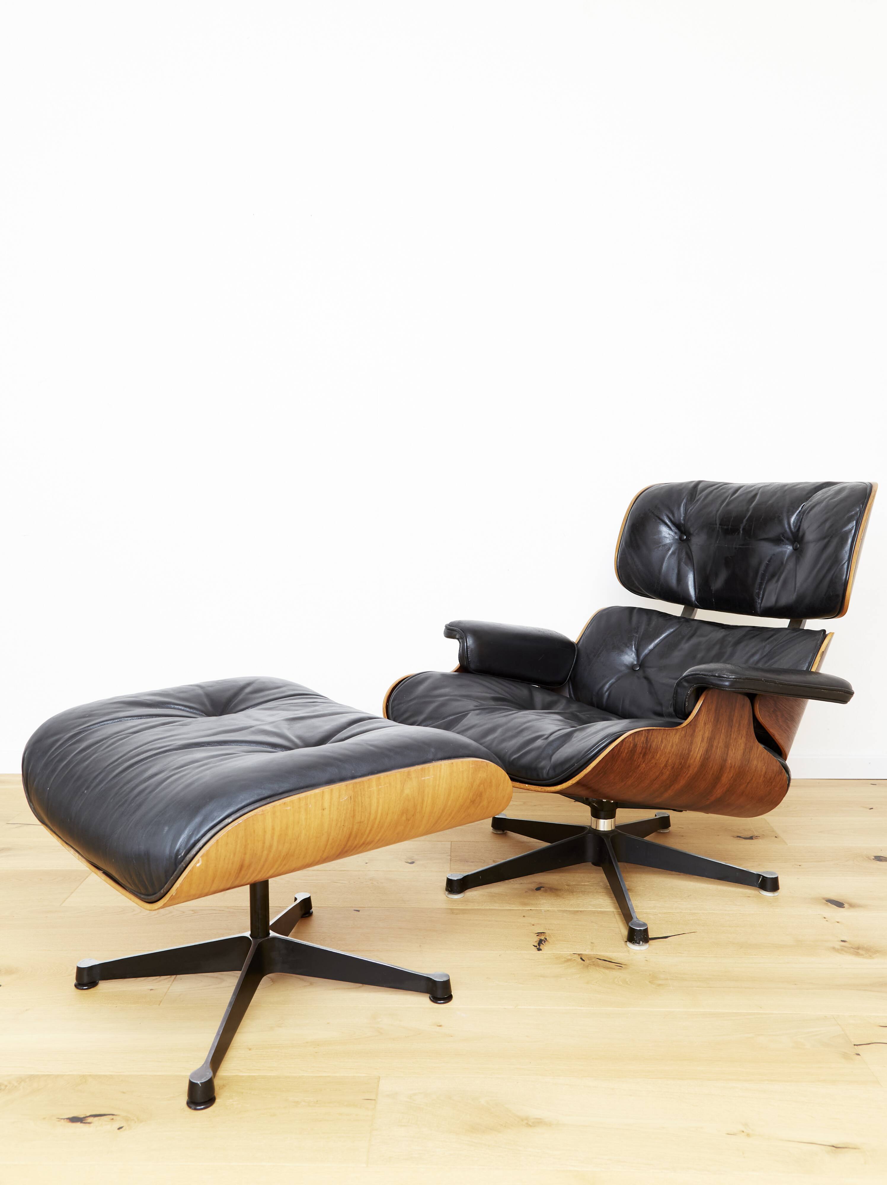 Fauteuil et pouf Charles & Ray Eames pour Herman Miller