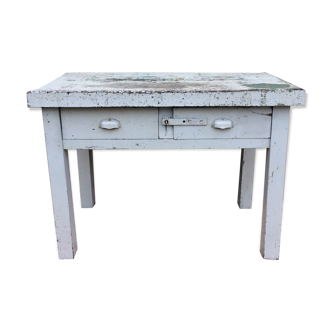 Bench grey