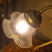 1900 desk or bedside lamp in bronze, 28x25, very beautiful patina, works.