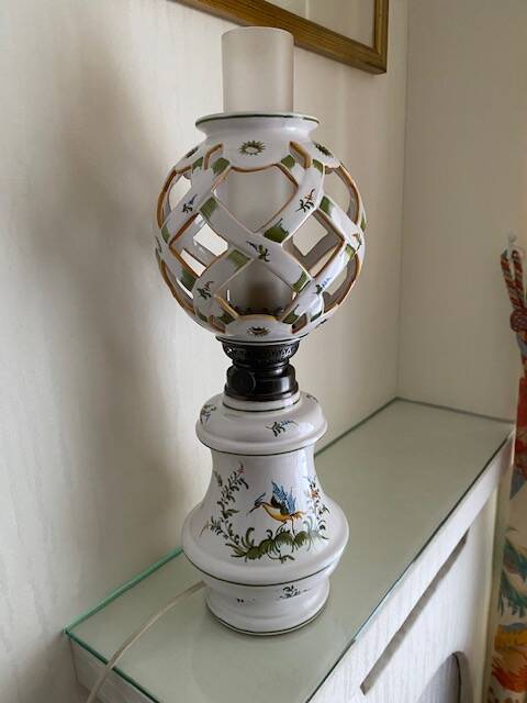 Moustier faience lamp