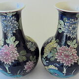 Paire de vases en porcelaine de la Chine