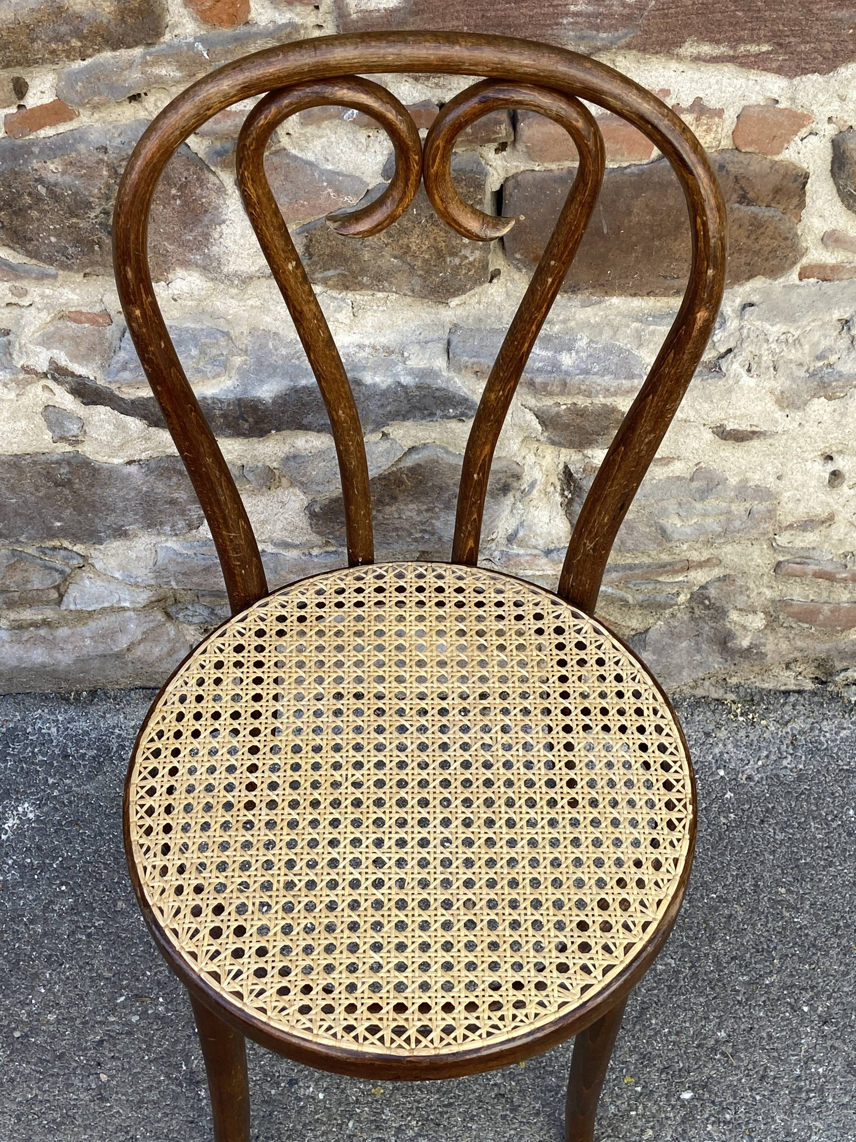 2 bistro chairs curved wood 1960 Restaurant cafe chairs french