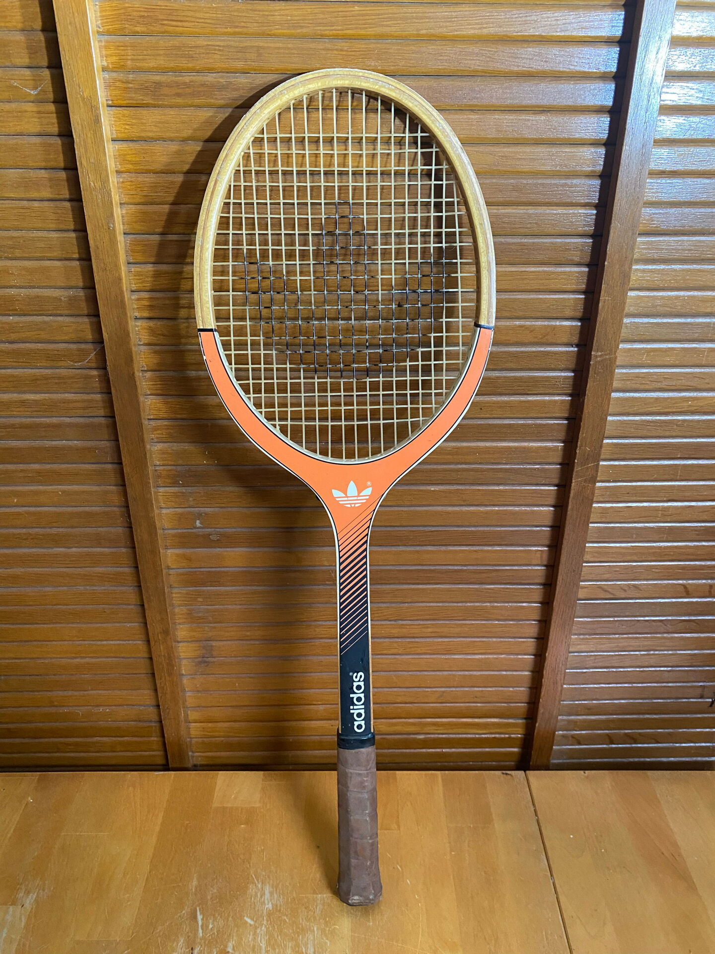 Vintage adidas lady wooden tennis racket + adidas vintage cover #e19