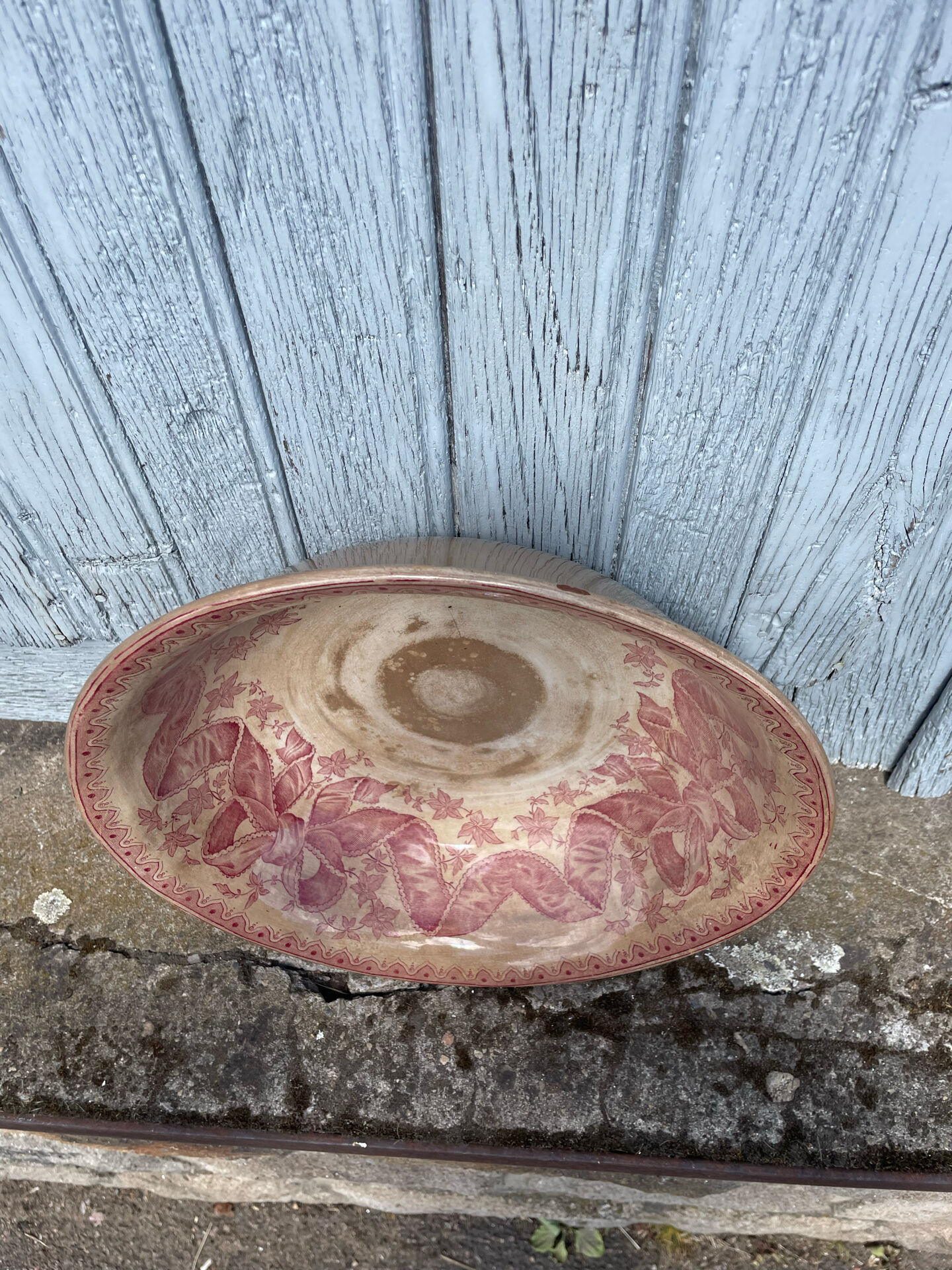 Large ironstone basin model Rosette U&C Sarreguemines