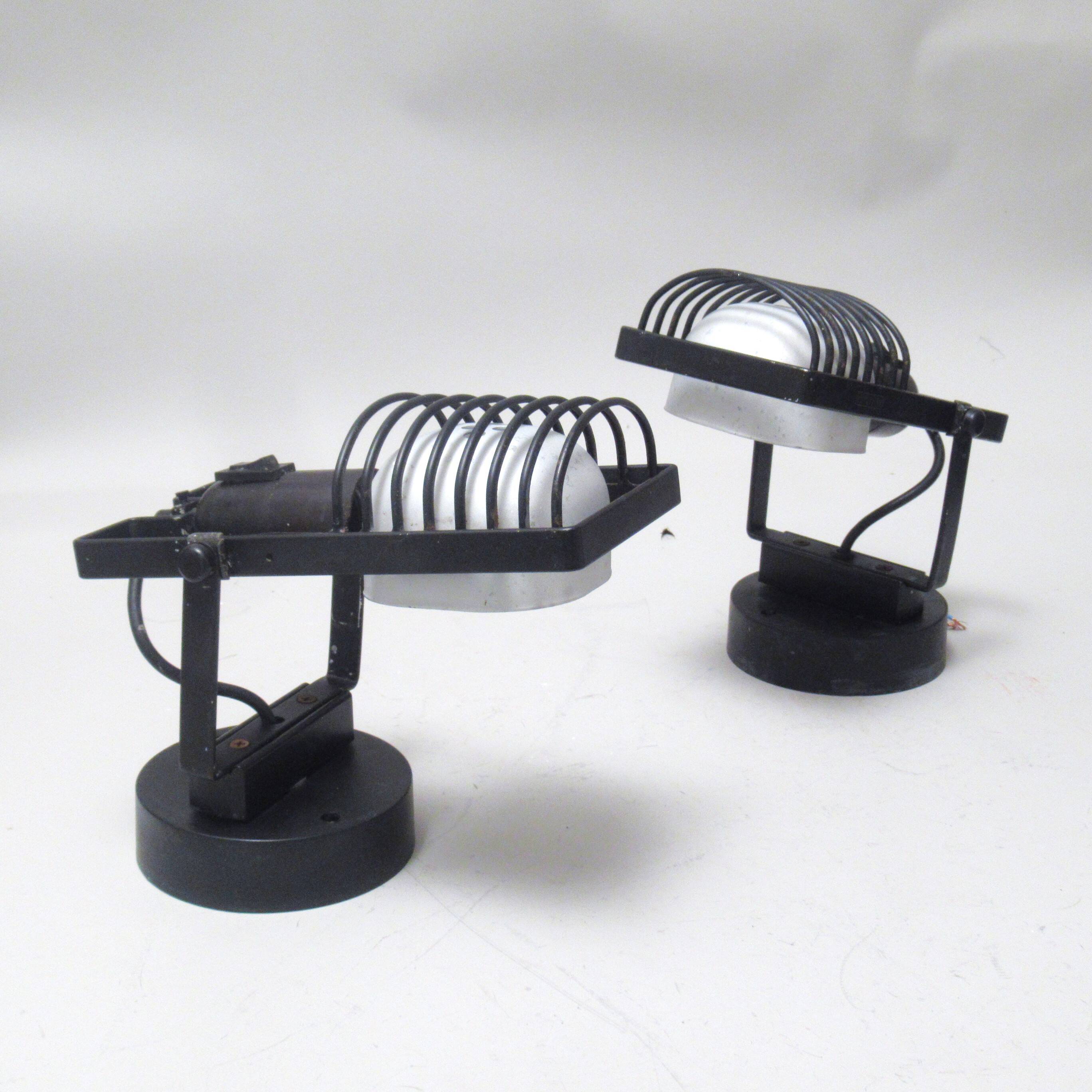 Pair of Sintesi Ernesto Gismondi Artemide wall lights 1975