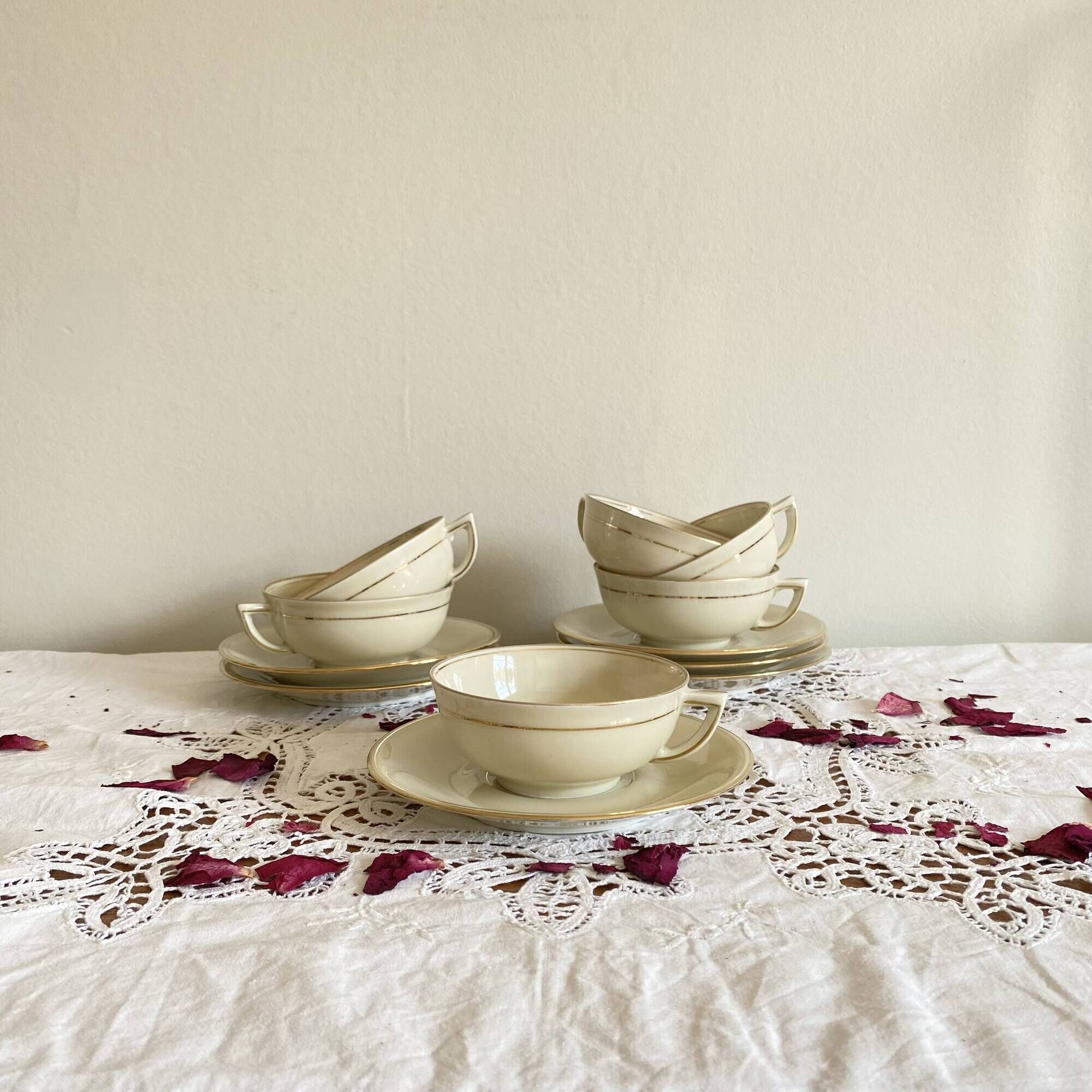 6 fine porcelain coffee and tea cups from the Limoges royal factory