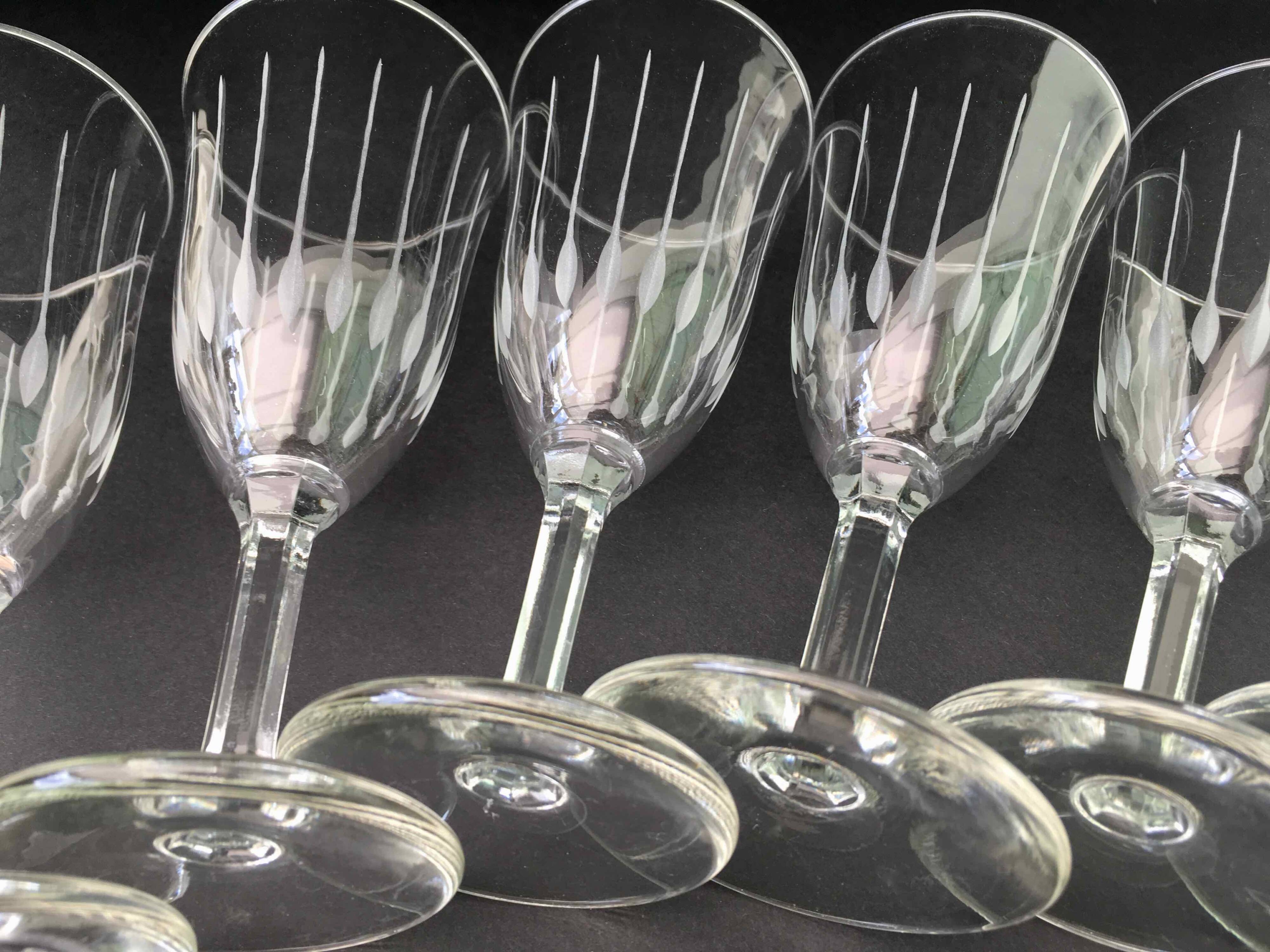 6 chiseled champagne flutes