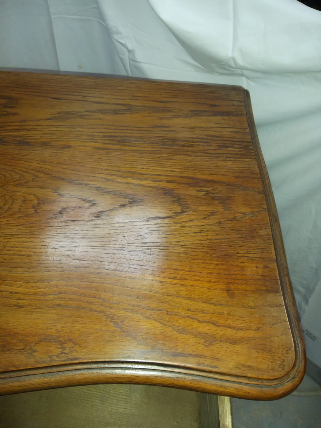 Chest of drawers crossbow