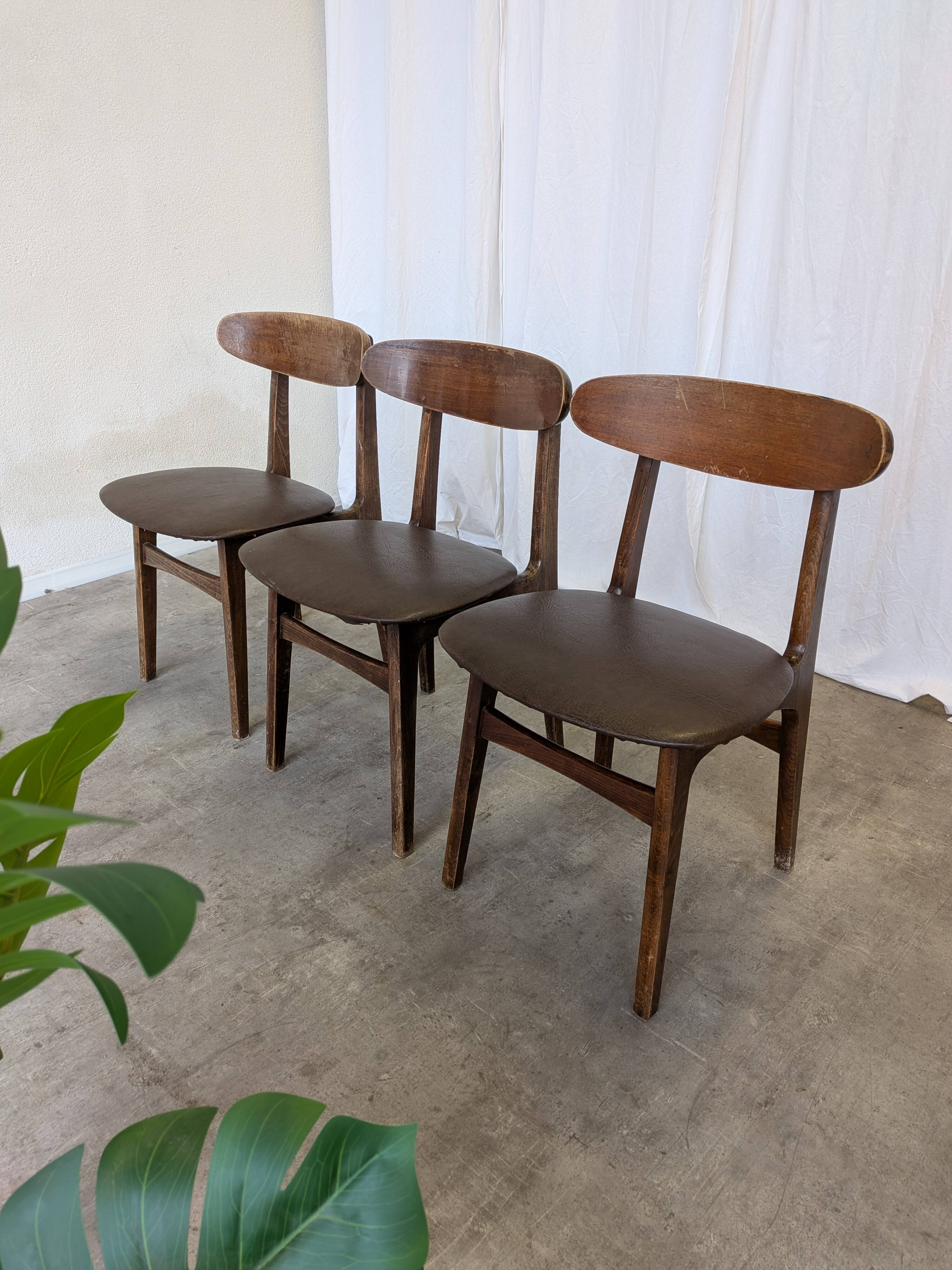 Set of 3 Vintage Wooden Dining Chairs with Brown Leather Seats / Mid-Centur