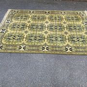 Oriental rug in thick wool velvet Sion gold and green 200x300