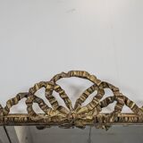 Golden wooden mirror with moulding from the Napoléon III period.