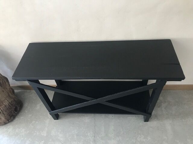Console noire patinée