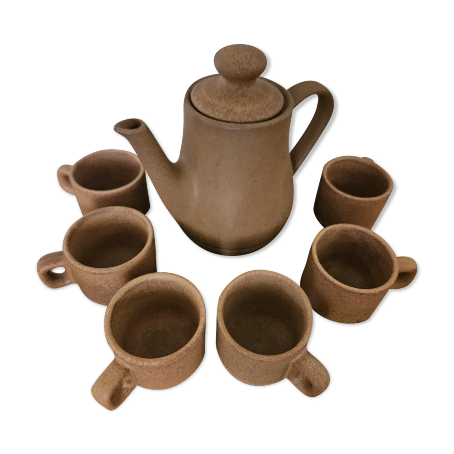 Coffee maker and its 6 stoneware cups