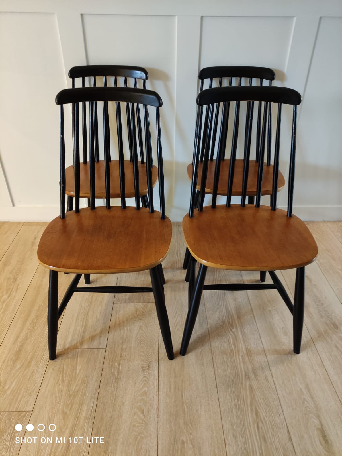 Ensemble de 4 chaises scandinaves