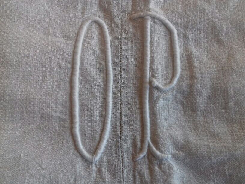 Off-white heavy canvas sheet, OP monogram