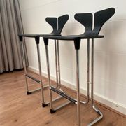 Tabourets de bar modernes noirs et chromés de casamania, set de 2