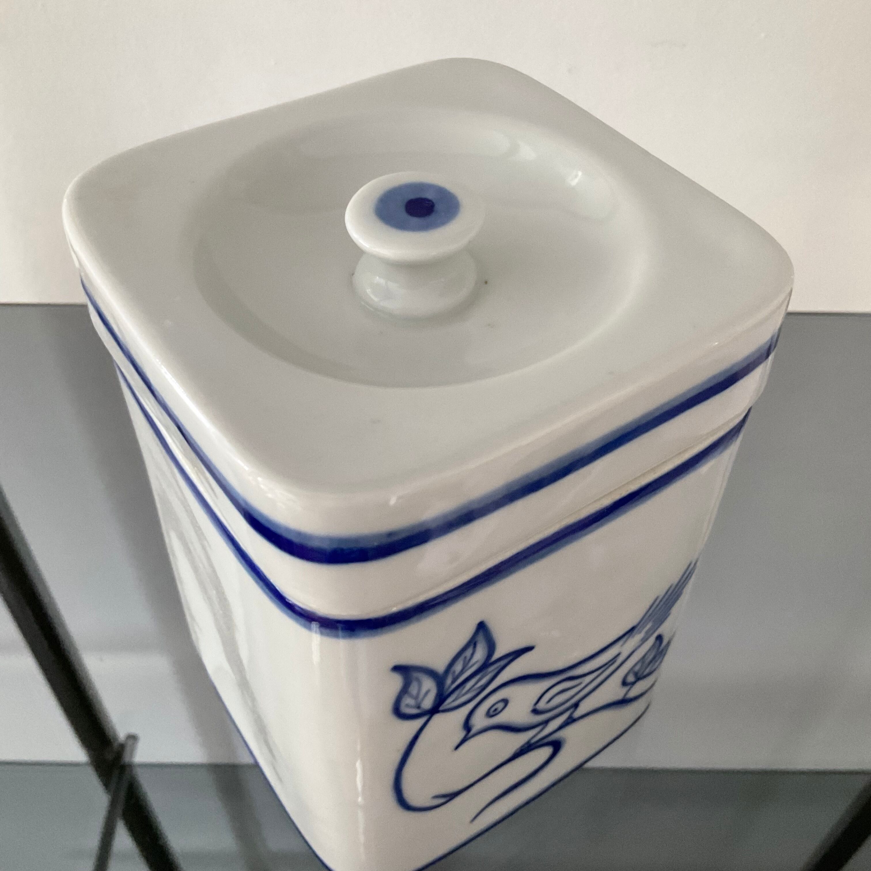 Vintage porcelain pot 70s