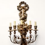 Large pair of wall light with 5 arms of light in gilded, silver and patinated wood