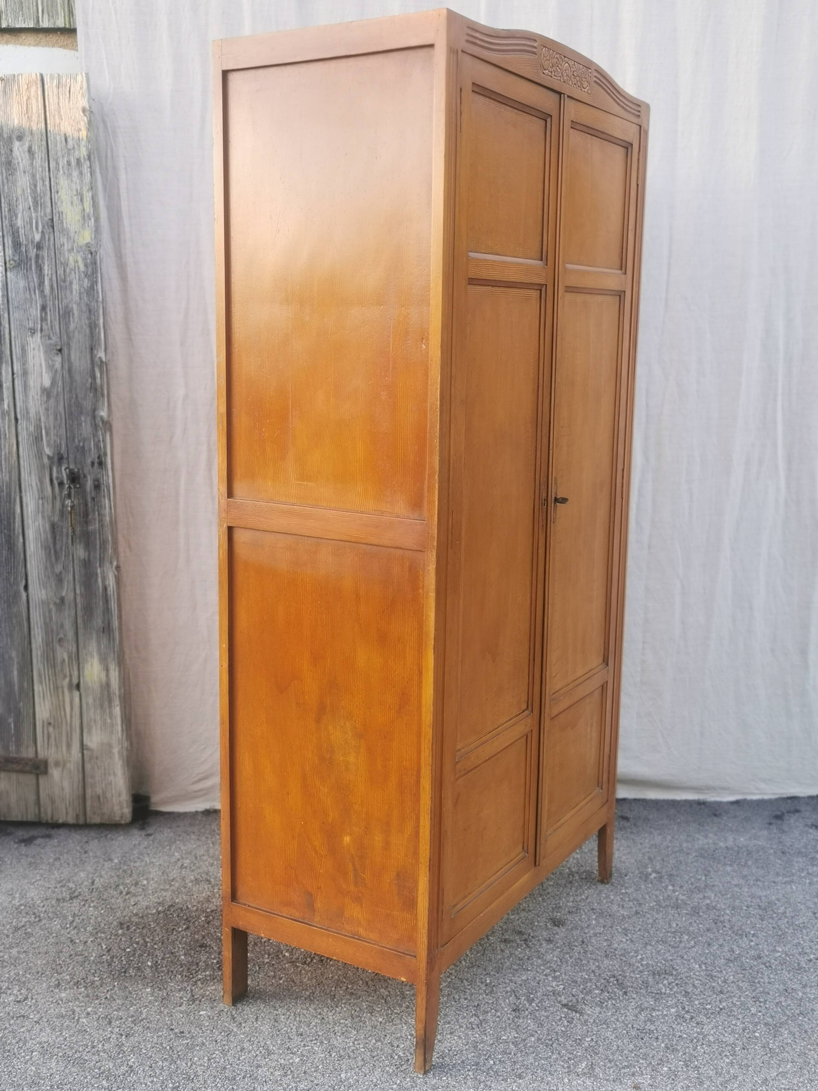 Parisian wardrobe with 2 doors