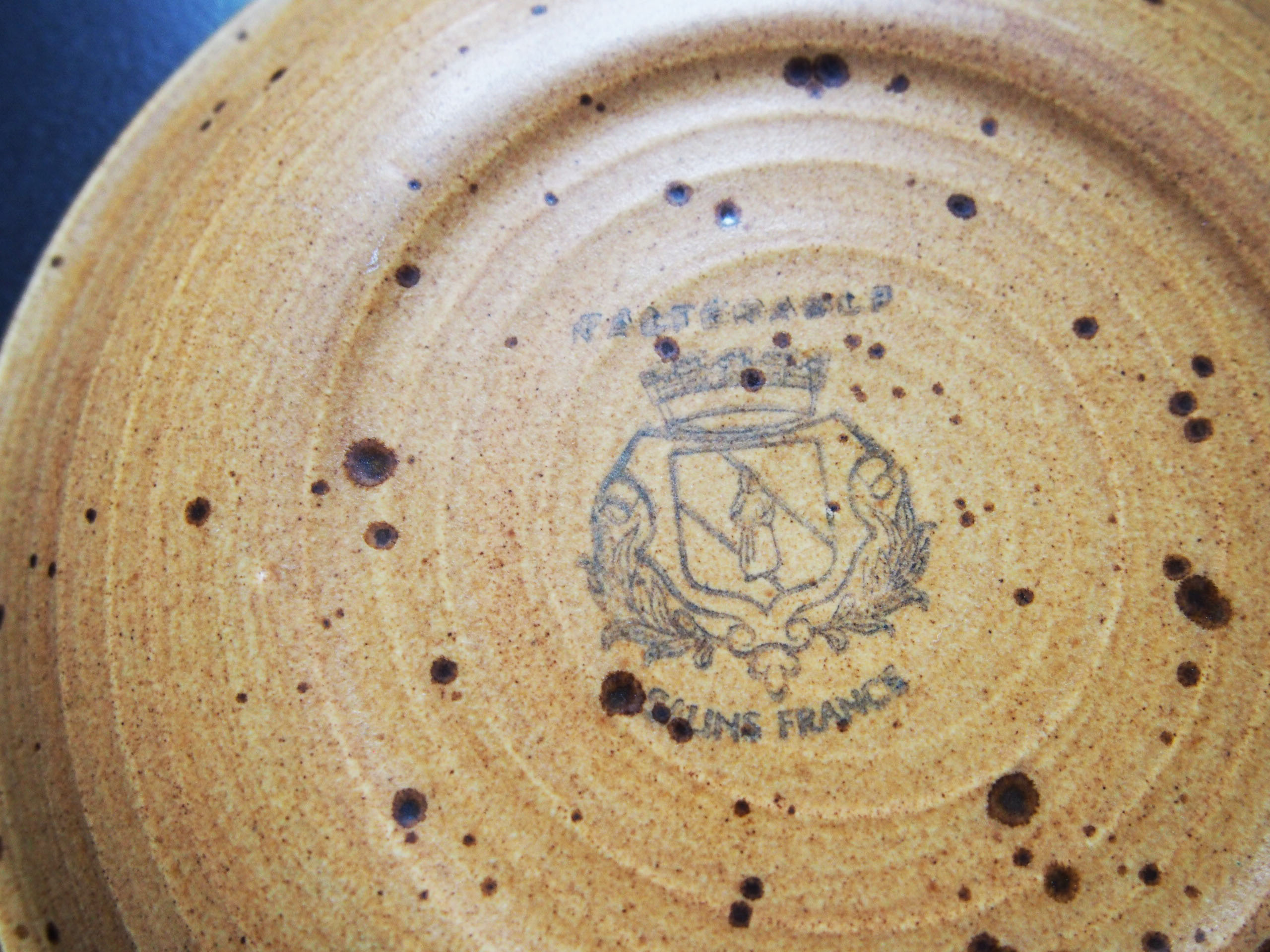 6 plates dessert in sandstone