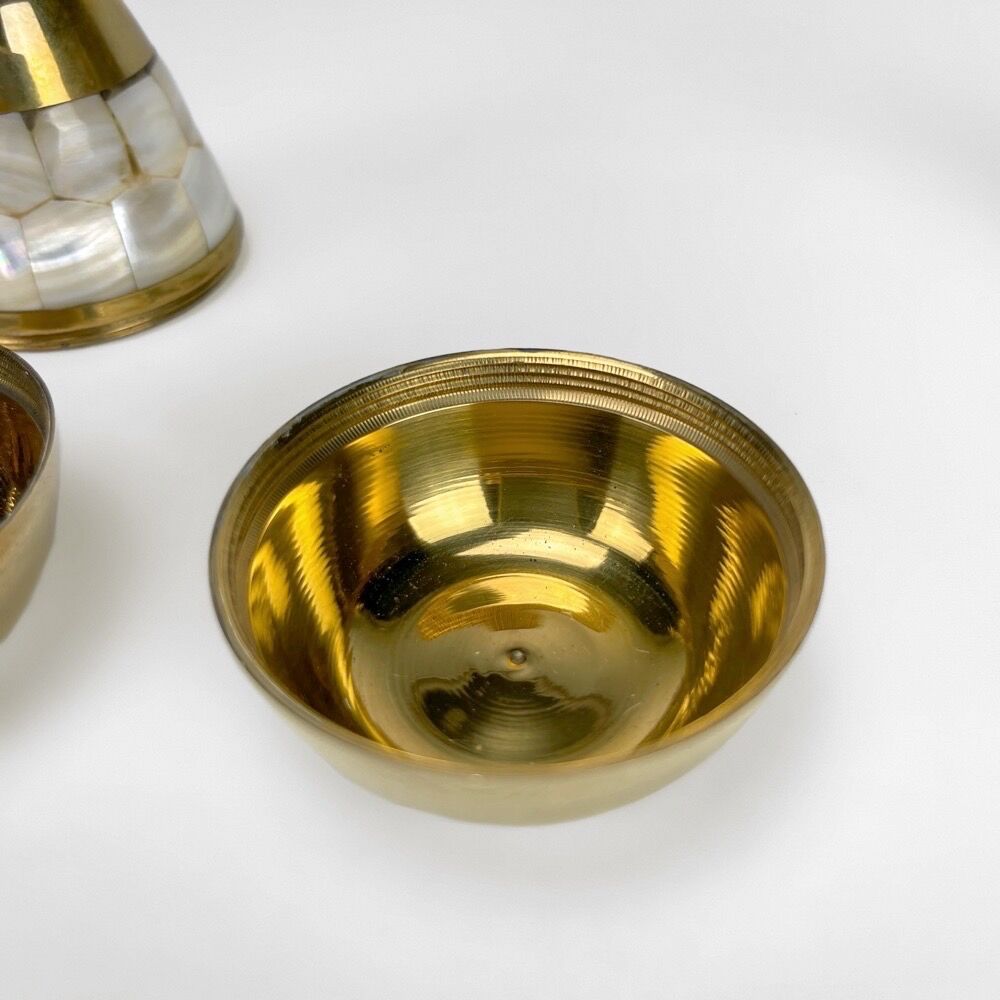 Duo of pear boxes in mother-of-pearl and brass 80s