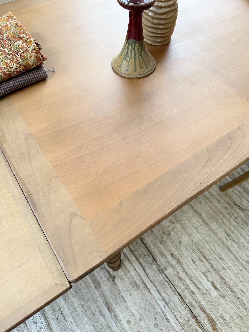 Table de ferme noyer à rallonges 150-250cm