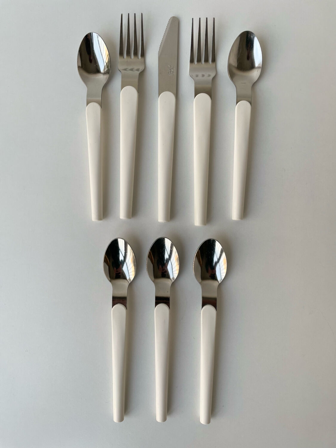 8 cutlery Air France RADI designers
