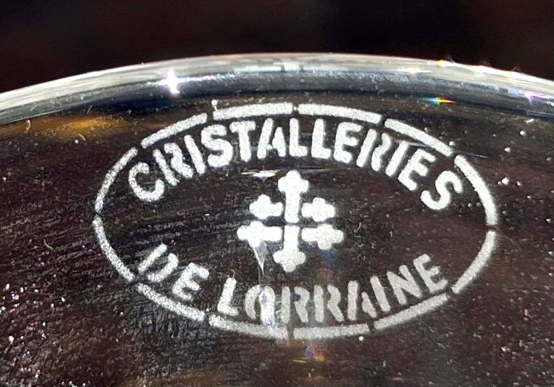 Set of 10 new Lorraine crystal wine glasses.