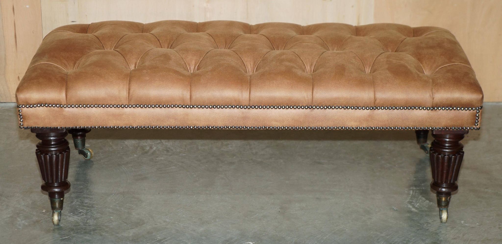 Chesterfield XXL leather sofa hand-dyed