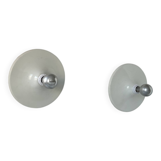 Pair of vintage wall lights, white lacquered metal, Italy 1970.