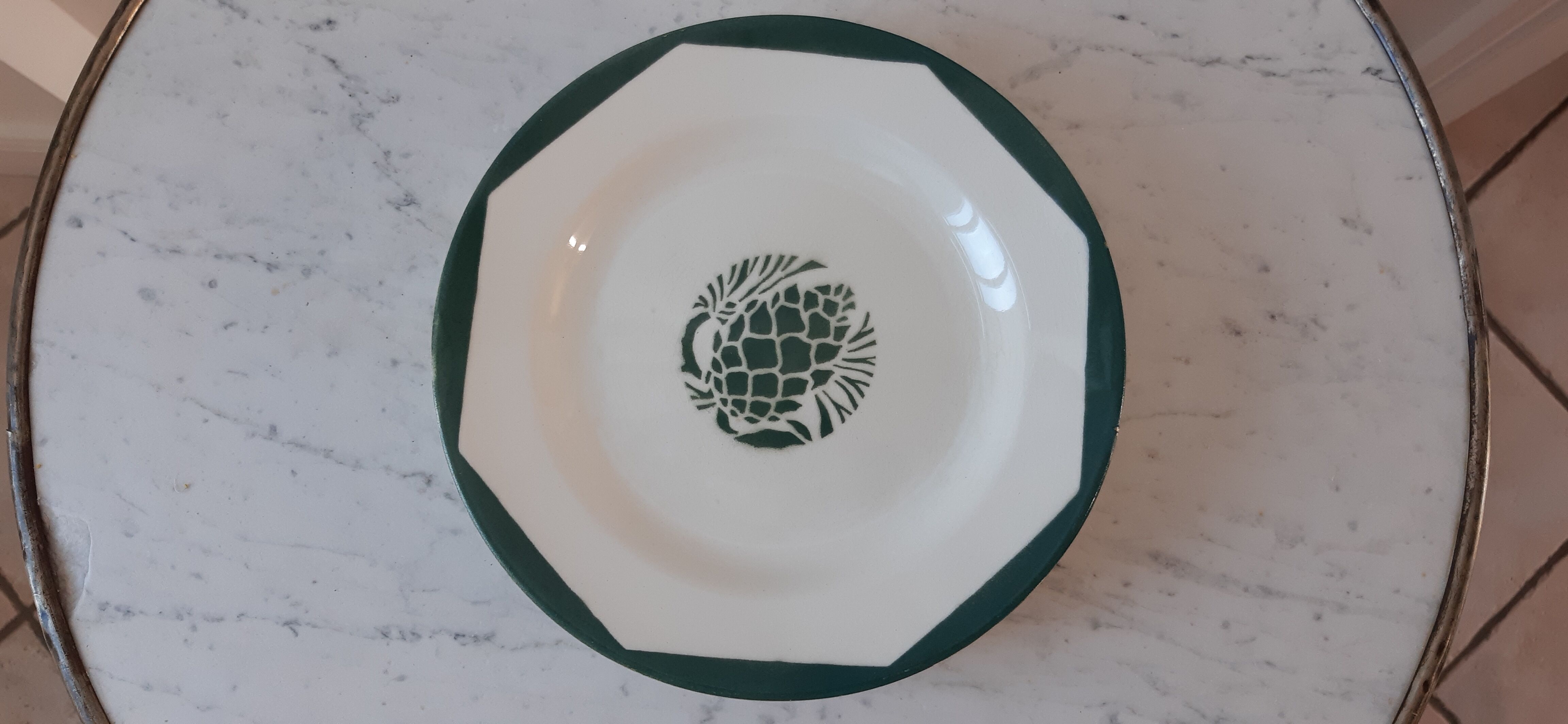 Set of 6 flat green plates Aubagne
