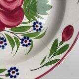 Set of 7 assorted plates