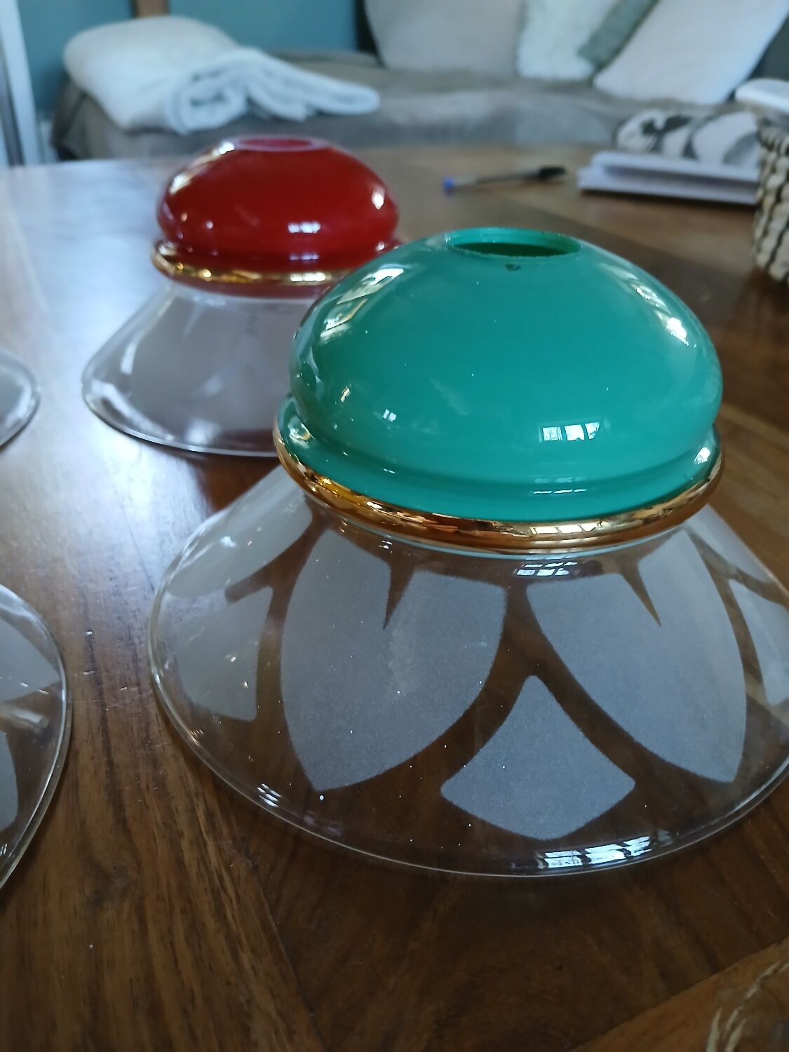 4 Art Deco glass pendant lights