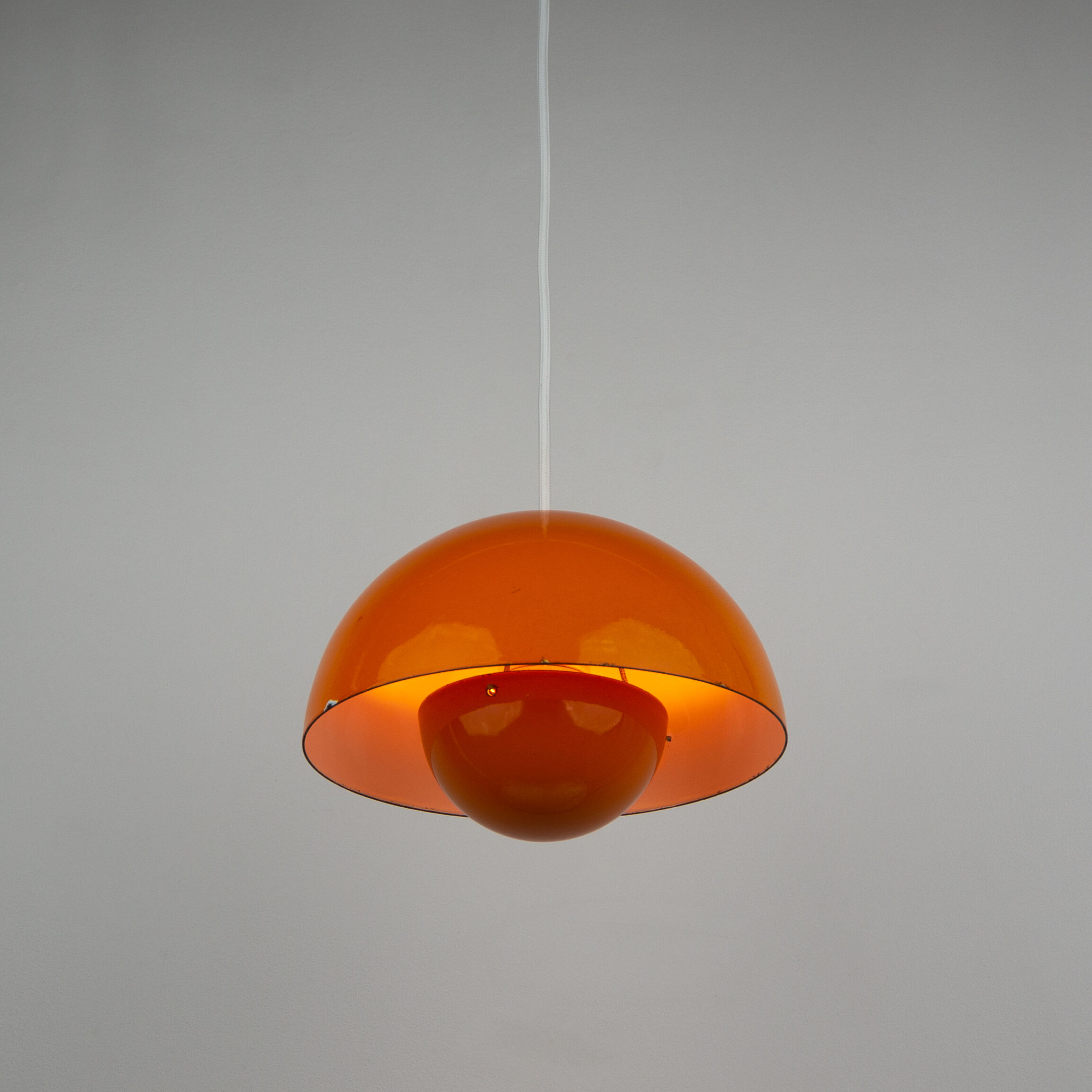 Paire de suspensions danoises Flowerpot de Verner Panton, Louis Poulsen, 1968