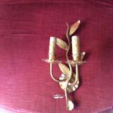 Wall lamp in gold metal