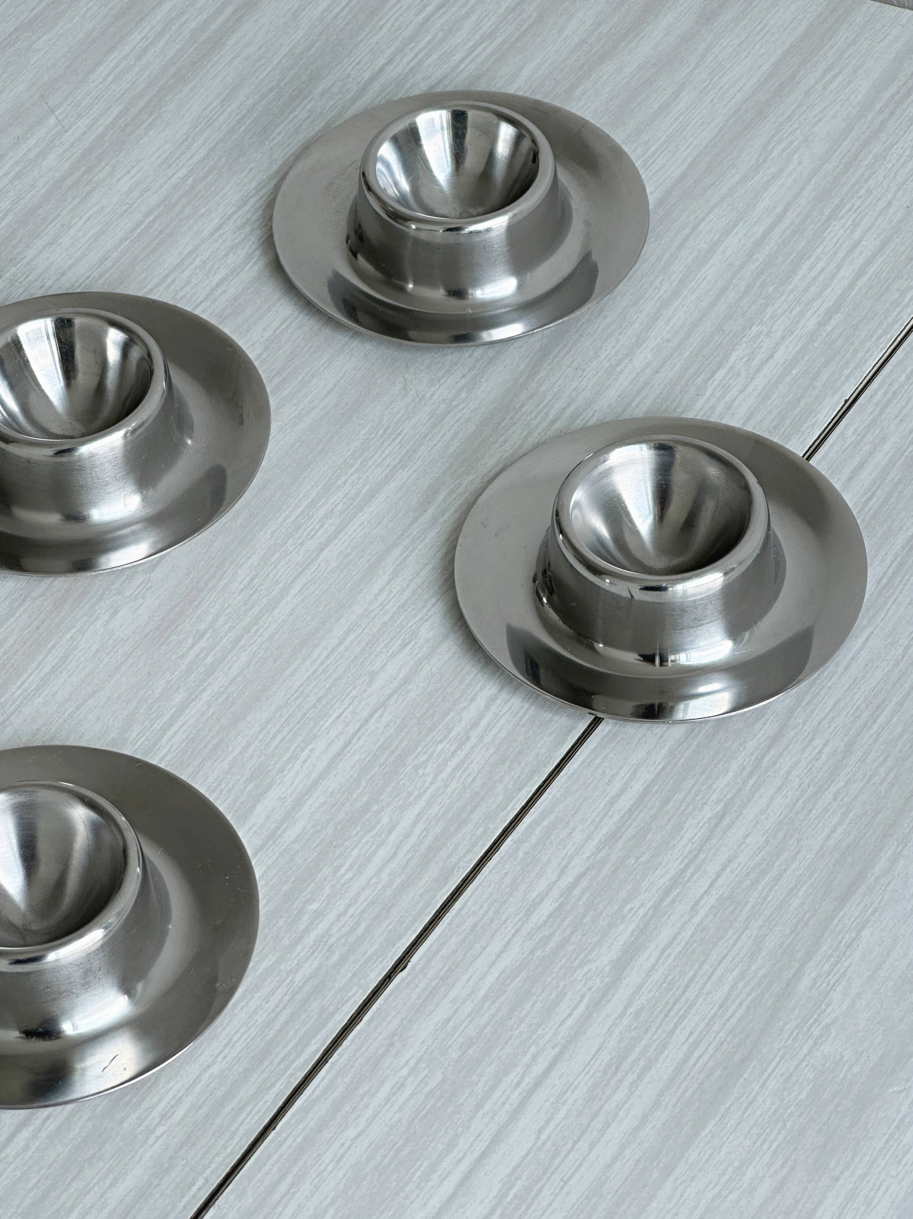 Lot de 4 coquetiers en inox brossé