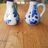 Duo of little condiment servants