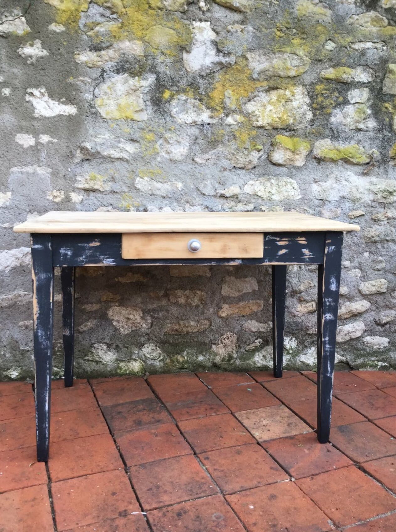 Black patinee farm table