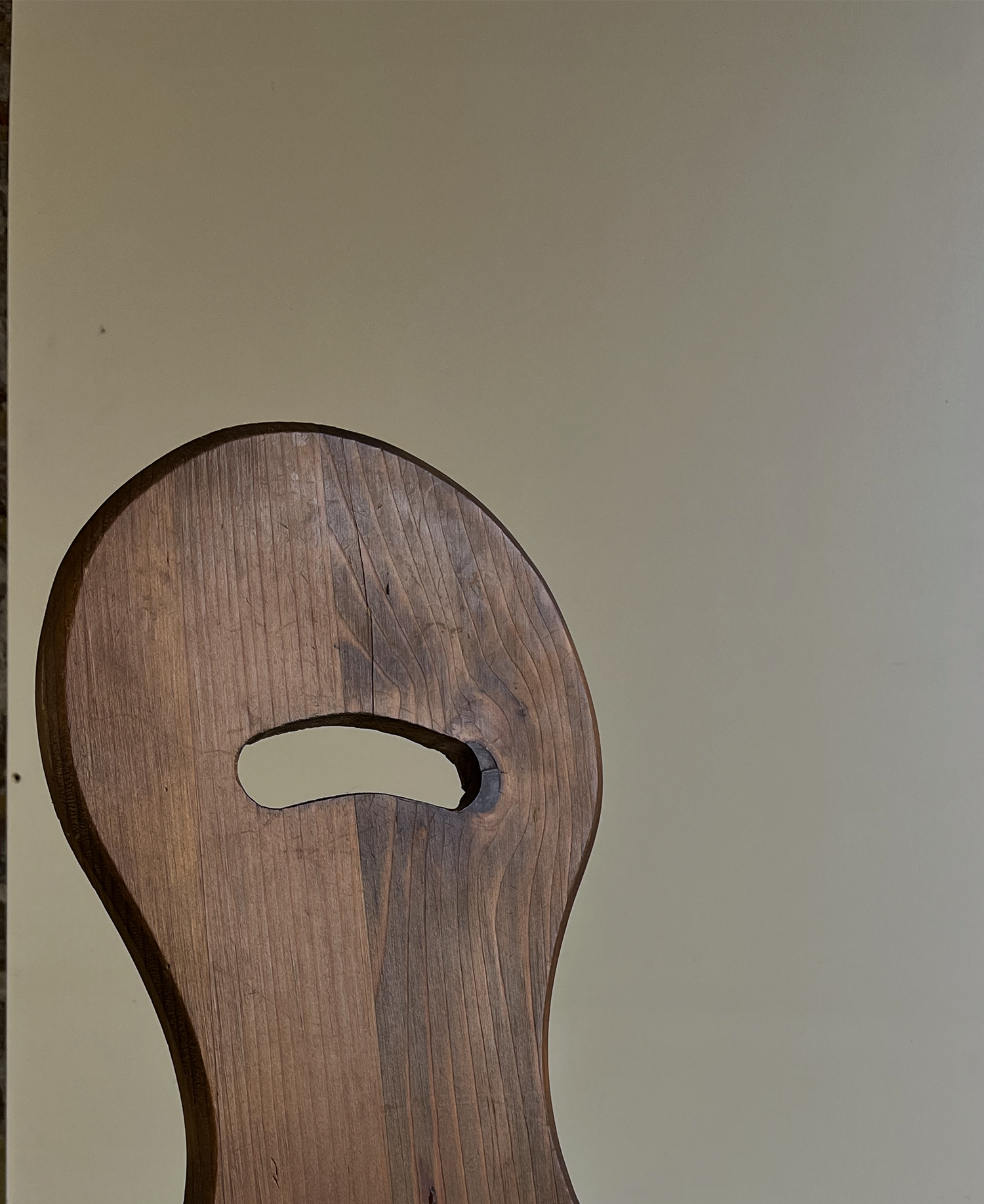 Tripod brutalist chair