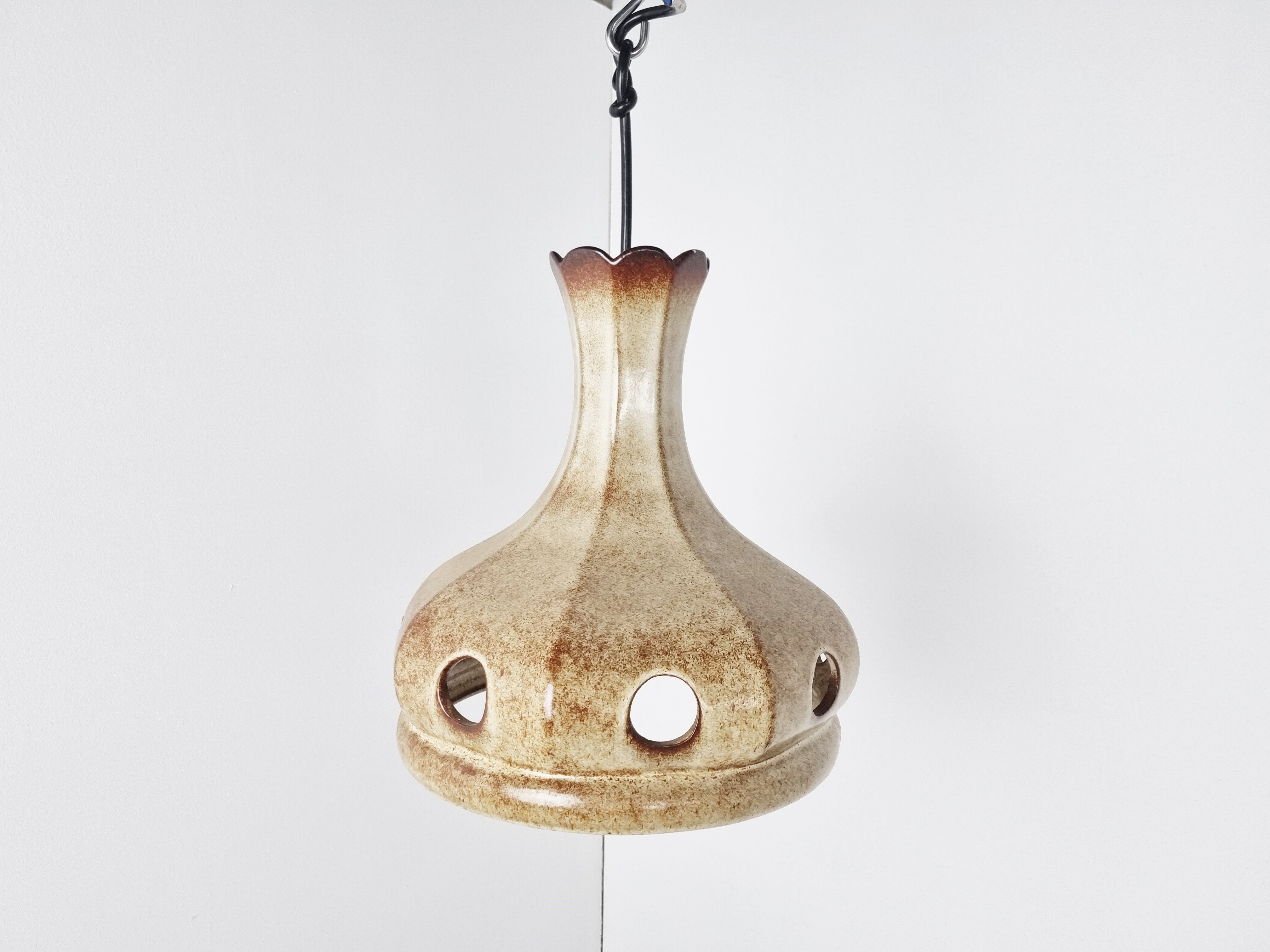 Suspension en céramique, années 1960